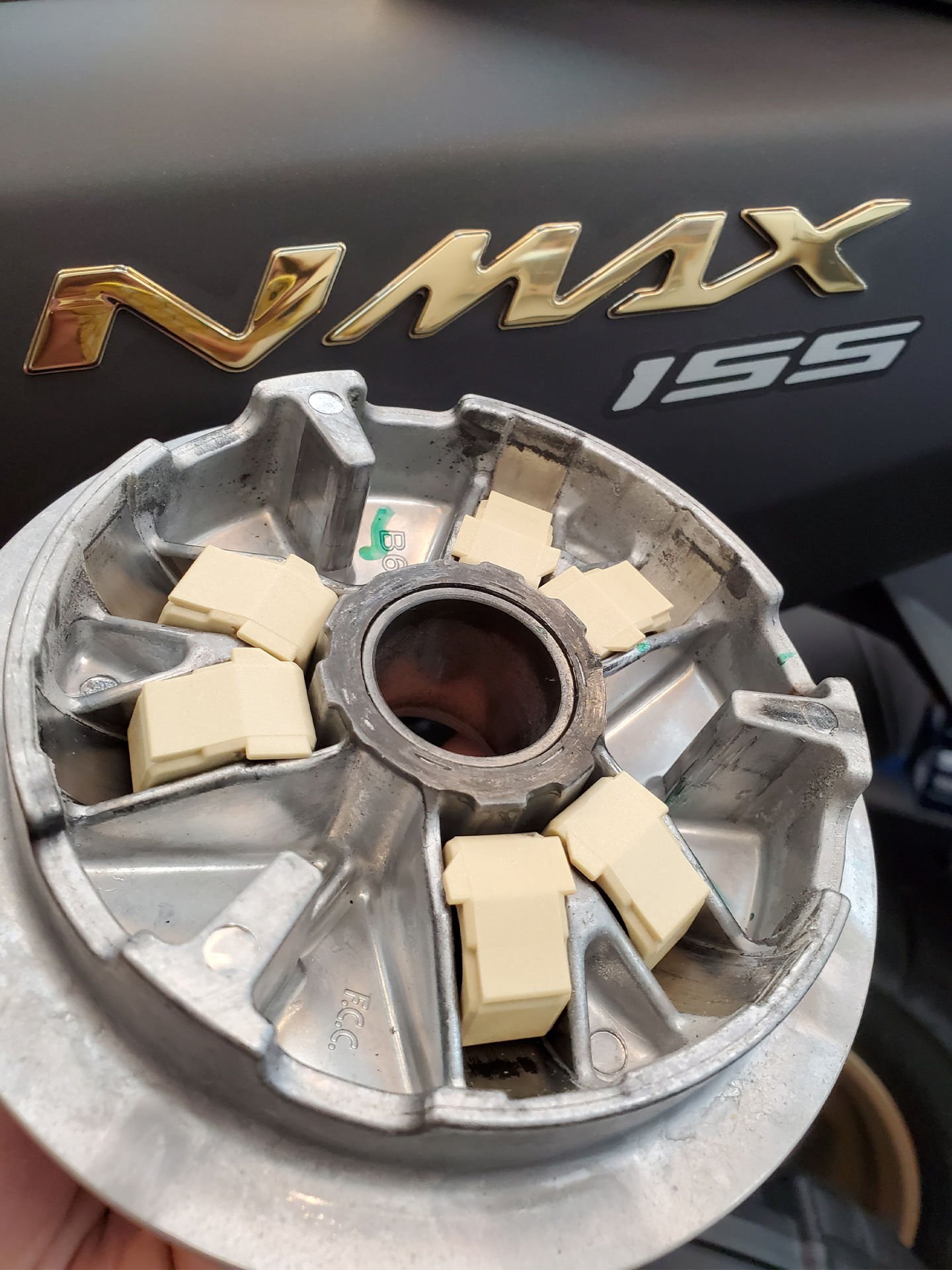 YAMAHA NMAX 155 FLYING ROLLER II BAGA